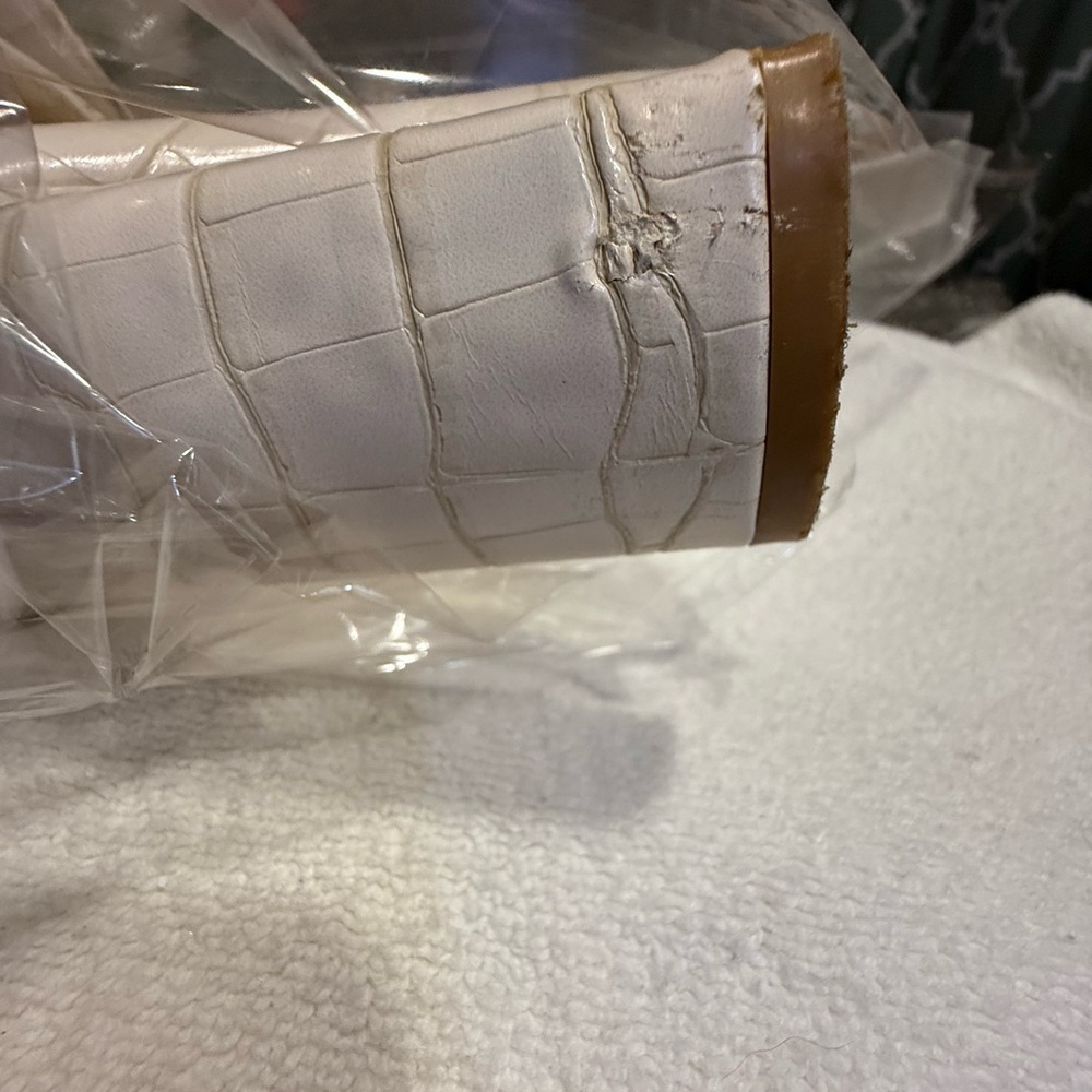 Rasana by Billini - Cream Croc Embossed Knee High Boots- Size 9 - Picture 13 of 17